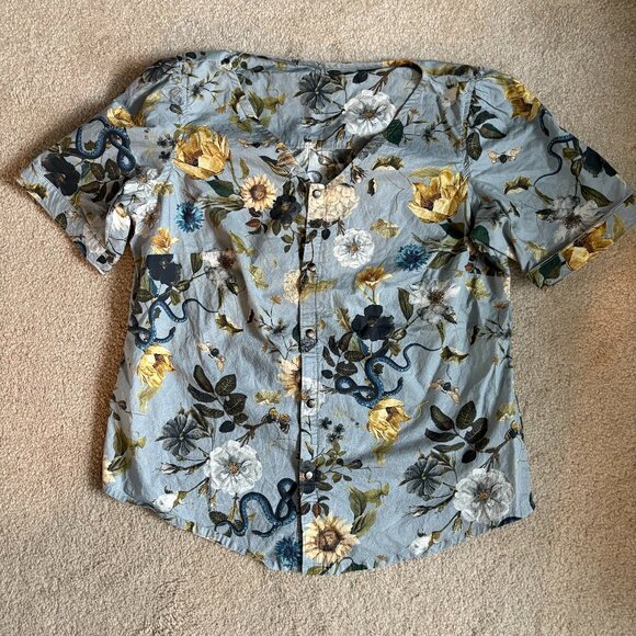 Tops - Unbranded cottagecore snap short-sleeve blouse with flowers and snakes